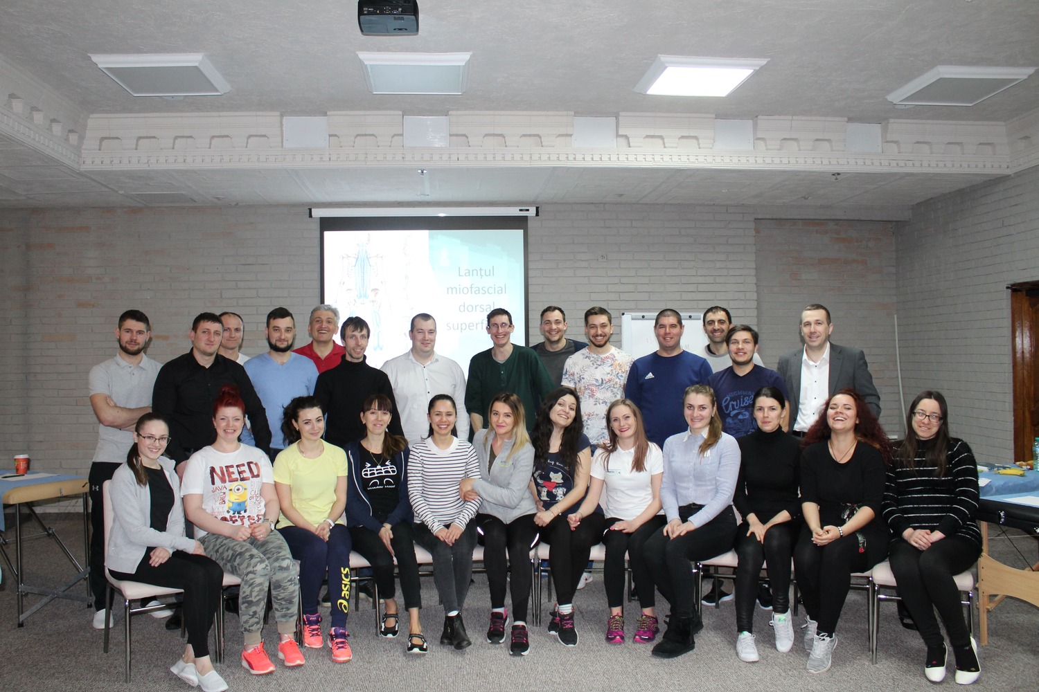 Pregatim Unii din cei mai Puternici specialisti din domeniul Kinetoterapiei si Terapiei Manuale!